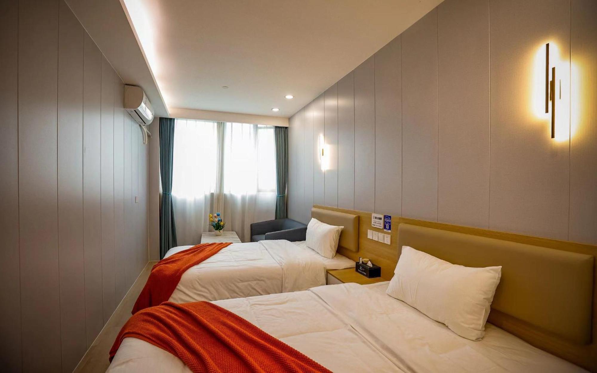 Ketangjian Hotel 2*